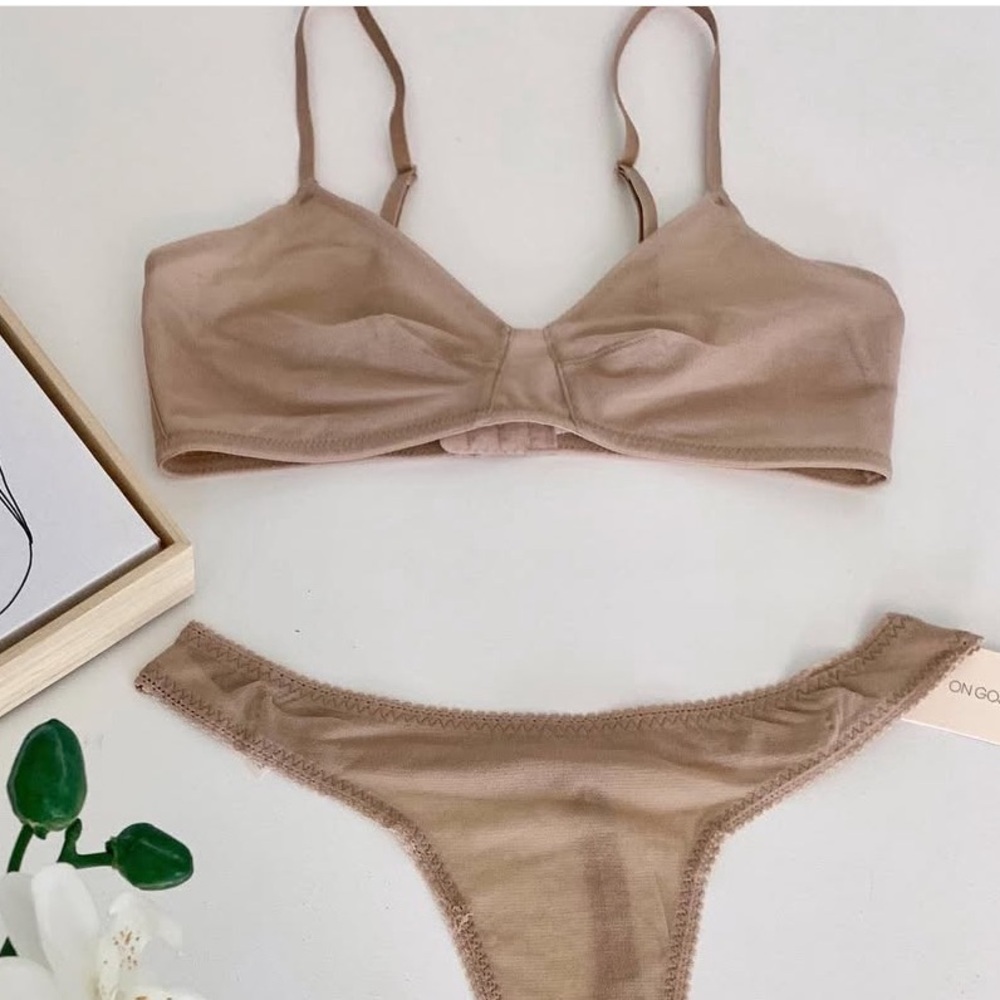 NWT. On Gossamer next to nothing bralette in mocha